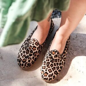 NWOT $185 Charix Leopard Slip on Shoes
